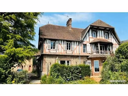 maison anglo-normande & ses dépendances