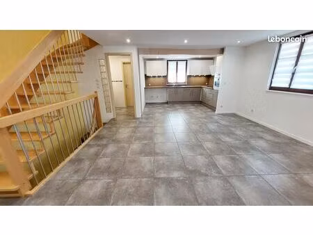 maison de ville bi-famille appartement triplex droit f5 103m2 hindisheim garage pac aquath