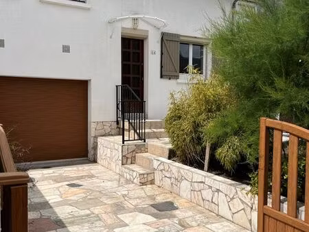 maison de 3 chambres avec jardin et garage