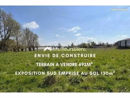 terrain 692 m² cobrieux
