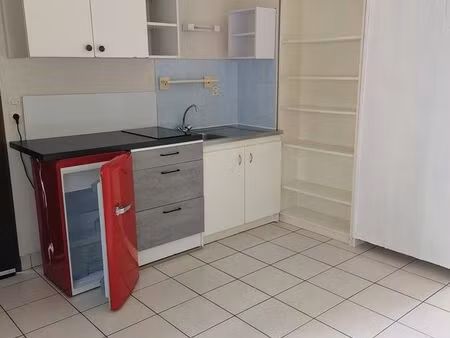 studio 27m² dans petite résidence