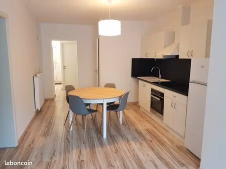 t2 meublé entièrement équipé  terrasse 20m2  parking à audun le tiche proche frontière lux
