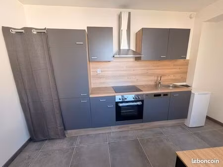 appartement t2 meublé de 55 m² – entièrement rénové – proche centre-ville