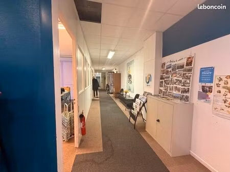 bureaux 236 m² beauvais