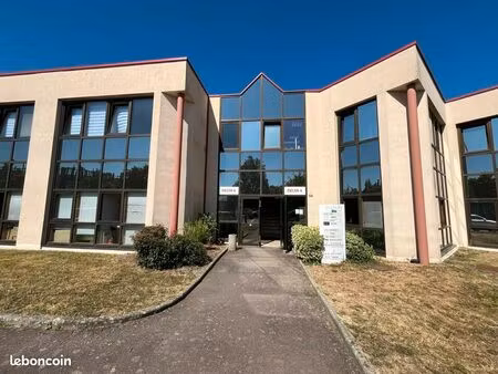 bureaux 130 m² cesson sevigne