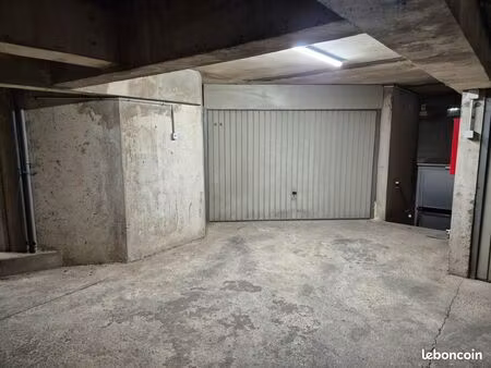 canet plage centre garage 40m2