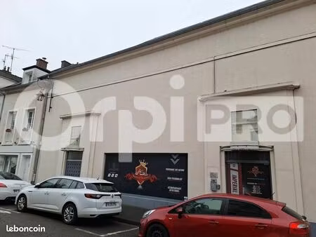 local commercial 220 m²