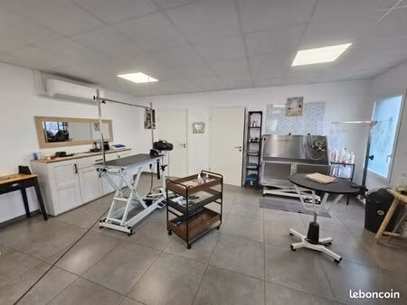 local professionnel ou commercial 59 m2 moutiers 54