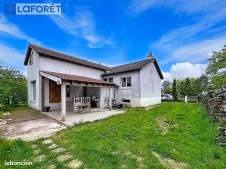 propriété 9 pièces 181 m²