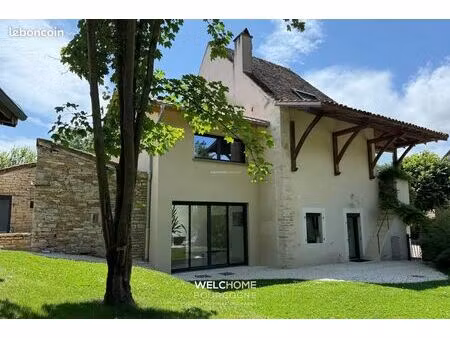 propriété 10 pièces 284 m²