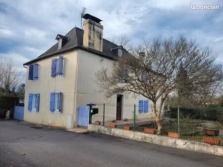 av maison de campagne