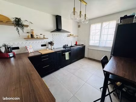 maison 6 pièces 147m2