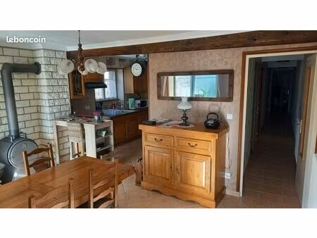 igé (14 km mâcon) – maison en pierre rénovée 80 m² – jardin – sous‑sol – dépendances