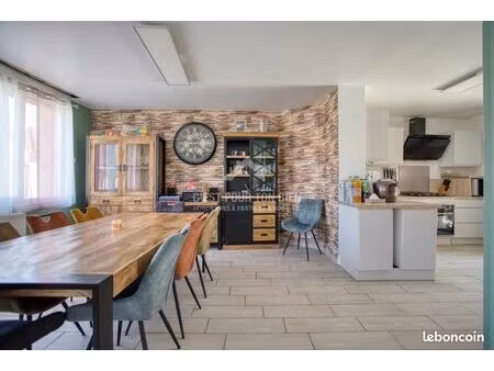 maison 6 pièces 138 m²