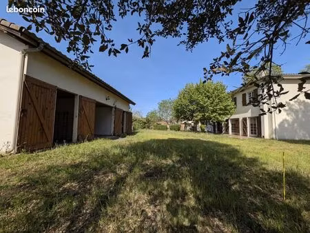immeuble 272 m² lit et mixe