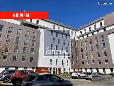 bureaux 1 660 m²