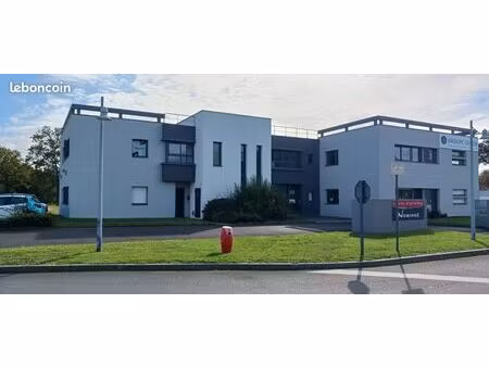 bureau de 34m² à louer à saint-méen-le-grand