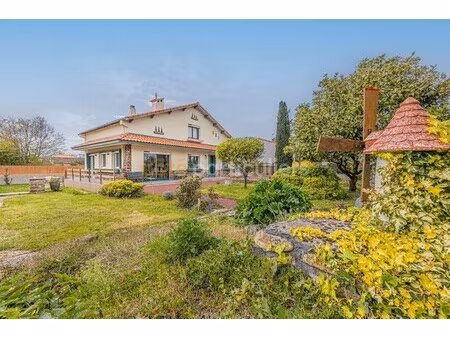 maison de luxe à vendre dans le quartier le bourg