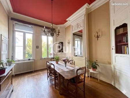 maison 7 pièces 155 m²