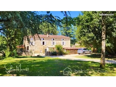 propriété 15 pièces 520 m²