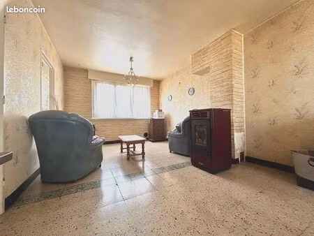 maison 6 pièces 90 m²