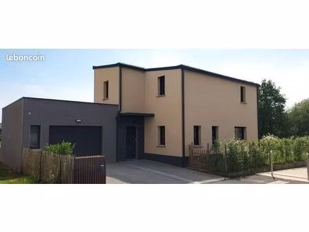 maison meublée récente – 115 m² – 4 chambres – grand garage de 33 m² – proche saint-malo