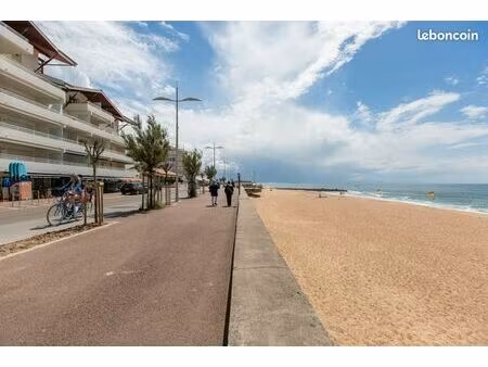 appartement t4   3 chambres   2 lots de garages   en front de mer   la plage principale   