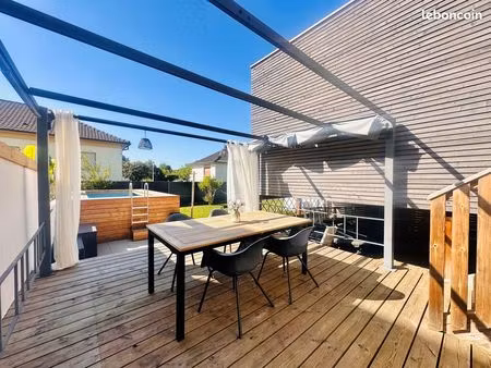 appartement coup de cœur avec jardin  terrasse  cave et 2 garages