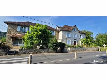 ensemble immobilier maison 270000+immeuble 5 appartements 180000