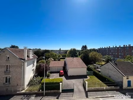 appartement 3 pièces 84 m²