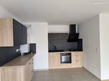 location t2 rue de nantes - rennes / saint jacques de la lande