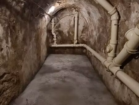 grande cave de 14 m2 entièrement rénovée paris 3ème
