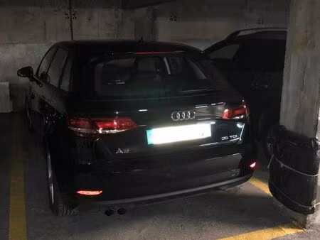 parking a vendre