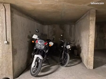 places de parking - place dr felix lobligeois - paris 17e