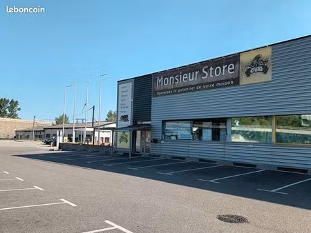 local d'activité 370m2