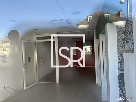 local commercial 153 m² randan