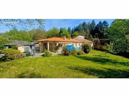 maison 8 pièces 180 m²