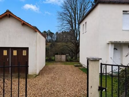 maison rénovée 77 m2 - isolation par l'extérieur - jardin 896 m2 - neuil