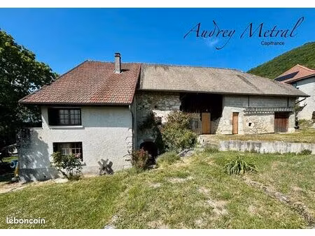 maison 3 pièces 270 m²