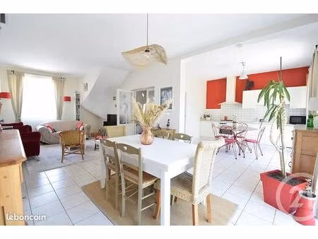 maison 6 pièces 111 m²