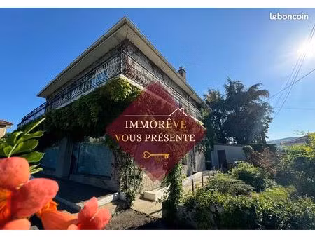 maison 7 pièces 211 m²