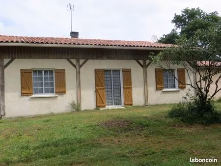maison sur 3700 m2 de terrain