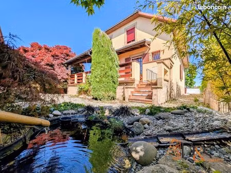 maison 7 pièces 145 m²