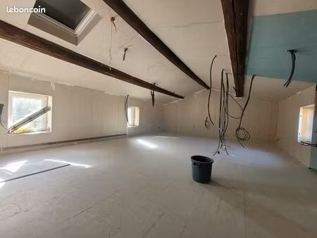 appartement 1 pièce 54 m²