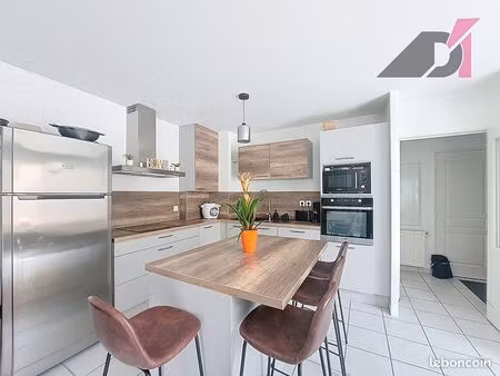 appartement 5 pièces 96 m²