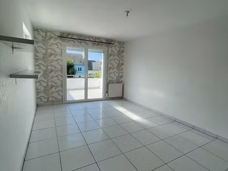 appartement duplex 3 pièces – 70 m² – centre-ville de locmiquélic