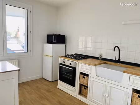 a vendre appartement 52m2 centre ville laval - place de parking en sous sol
