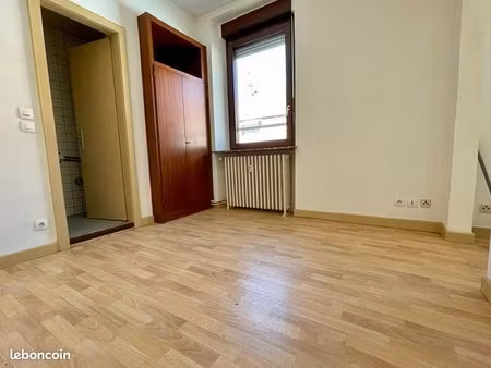 studio 1 pièce 24 m²