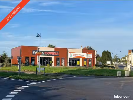 local commercial 200 m²