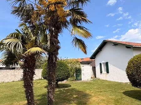 maison avec fort potentiel sur terrain plat de 695m² – arcangues